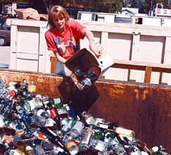 Illustration for article titled EPA: Recycling Eliminated More Than 50 Million Tons Of Guilt In '96